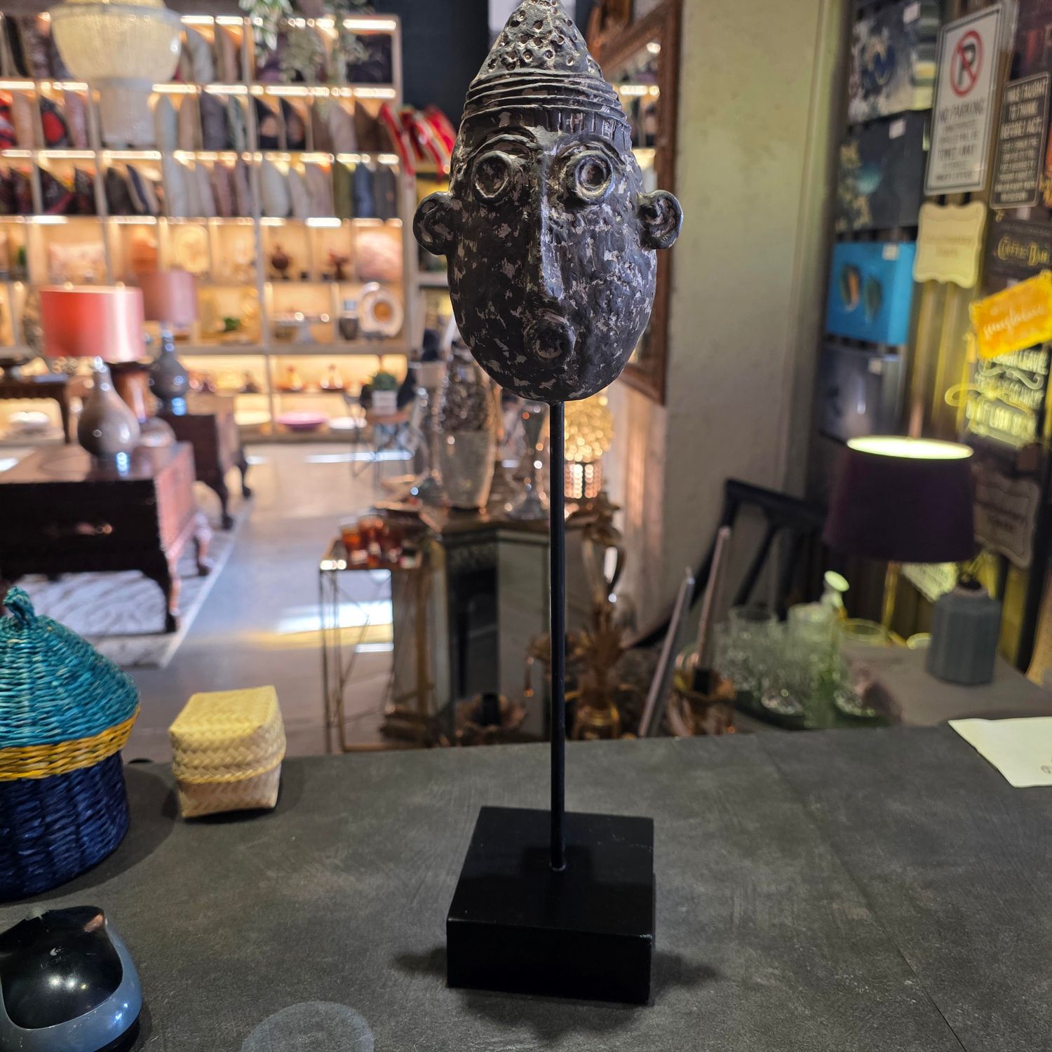 BRASKA TRIBAL MASK DECORATIVE ACCENT