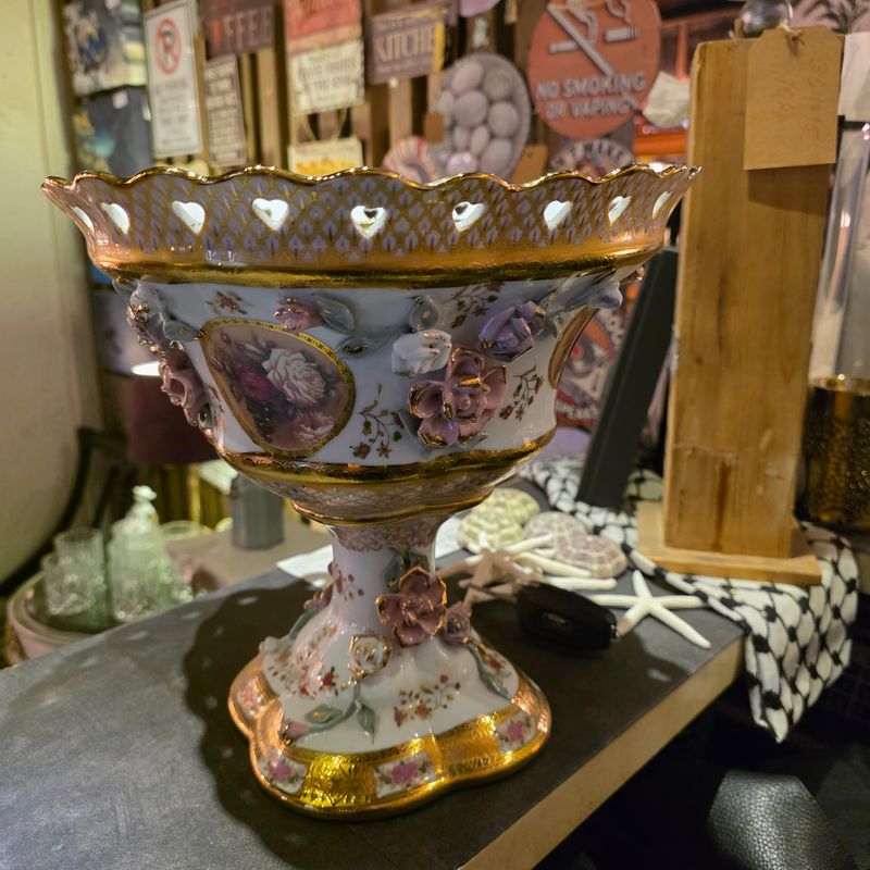 VINTAGE ANTIQUE PORCELAIN COMPOTE OR CENTERPIECE BOWL LIKELY STYLE DRESDEN OR MEISSEN PORCELAIN