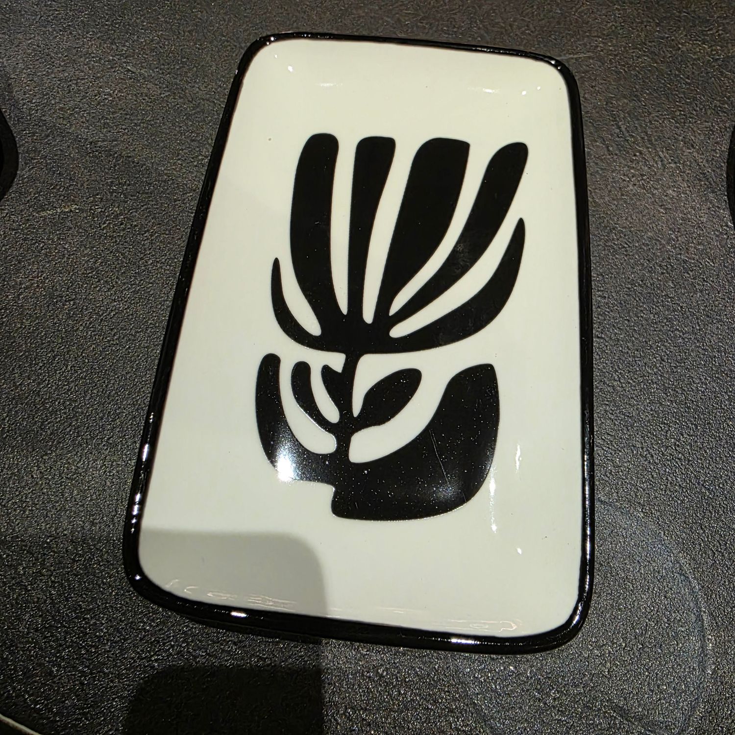 CERAMIC JEWELRY TRAY