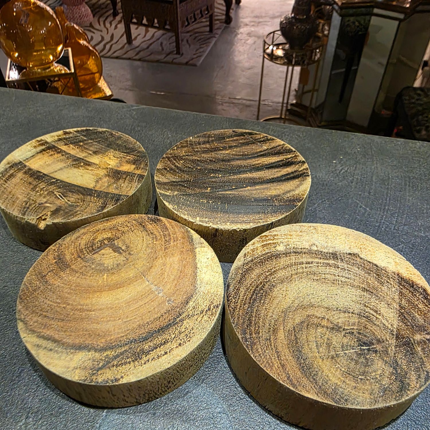 ROUND WOOD CUTTING BOARDS SLICE