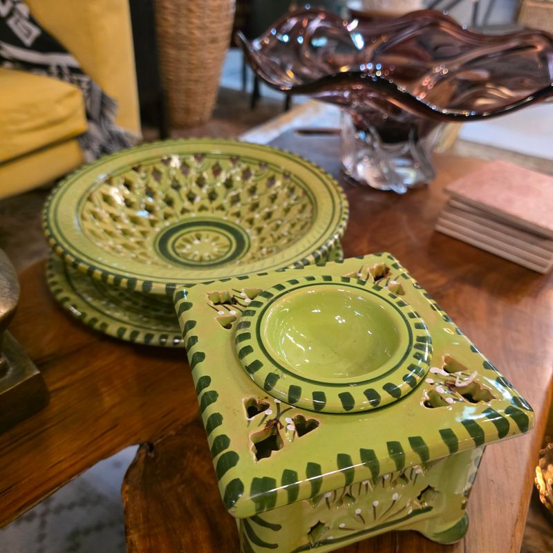 CERAMIC GREEN PLATE