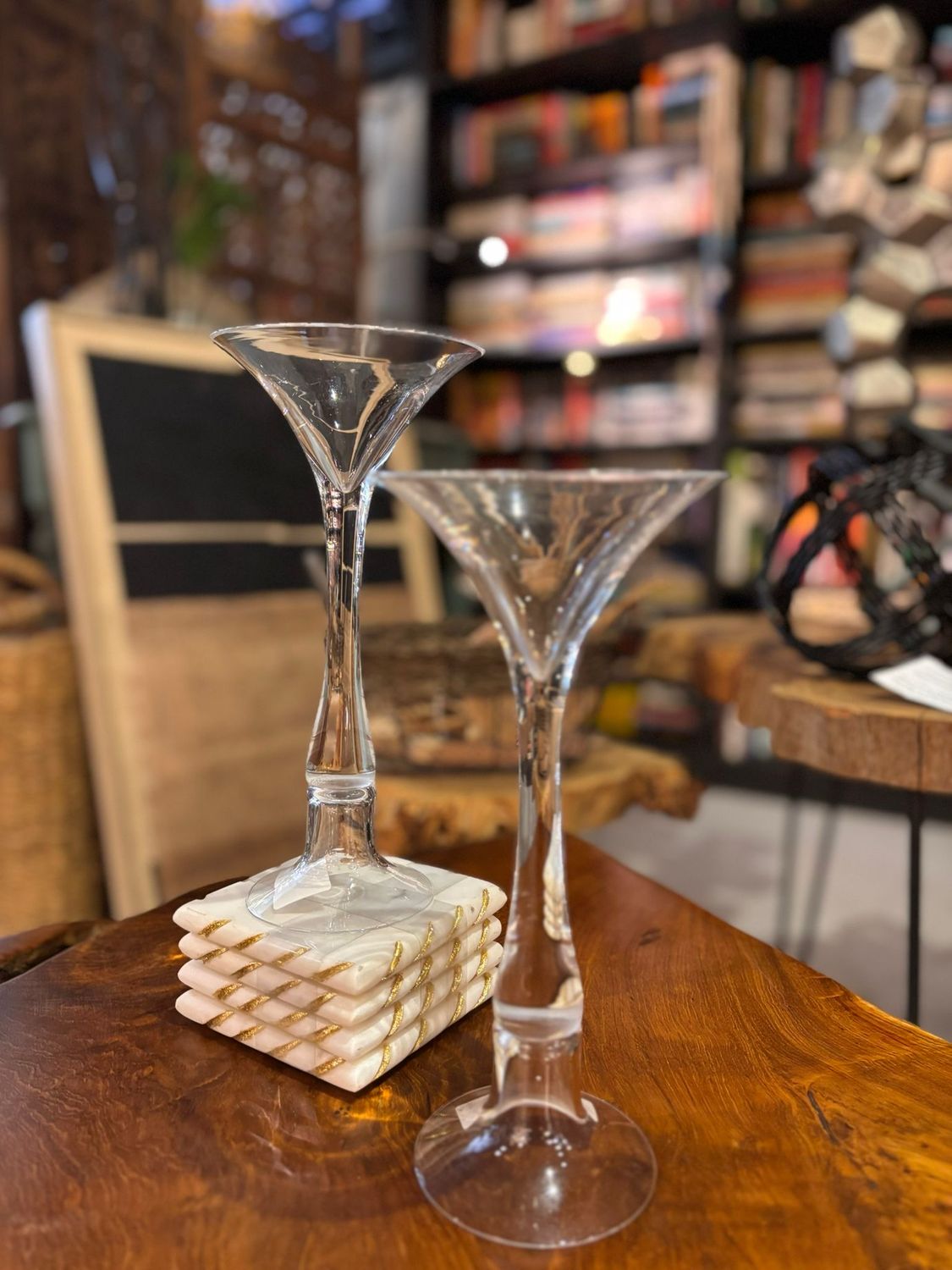 GLASS DECORATIVE MARTINI VASE