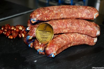 Saucisse crue de porc aux noisettes Labellisé Marque Valais