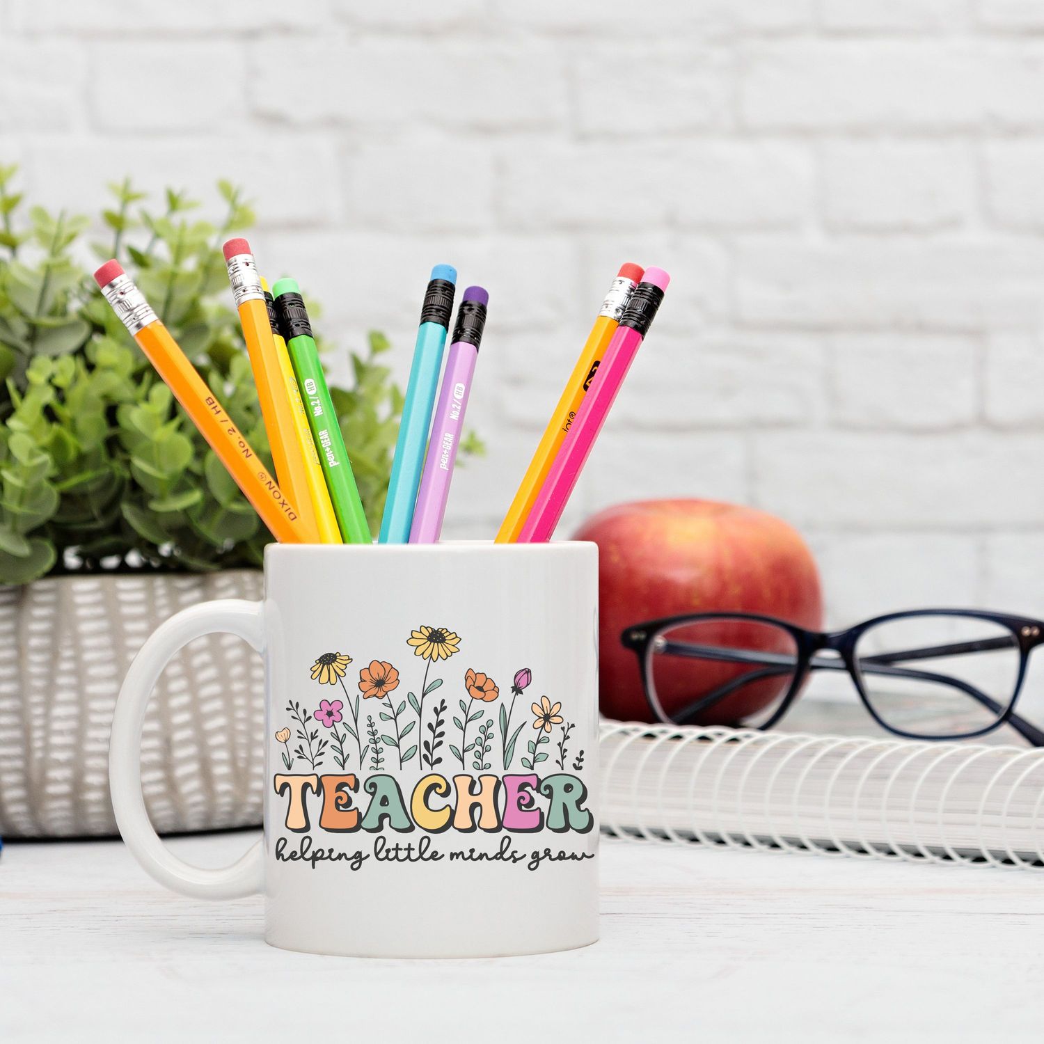 &quot;Helping Little Minds Grow&quot; Teacher Gift Mug