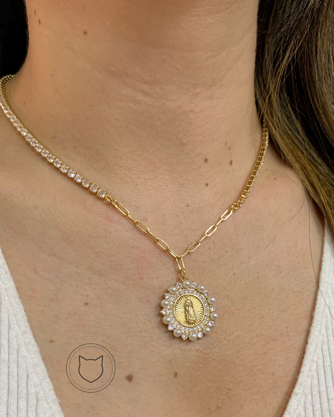 COLLAR DE BAÑO DE ORO Y CRISTALES CO1079G30