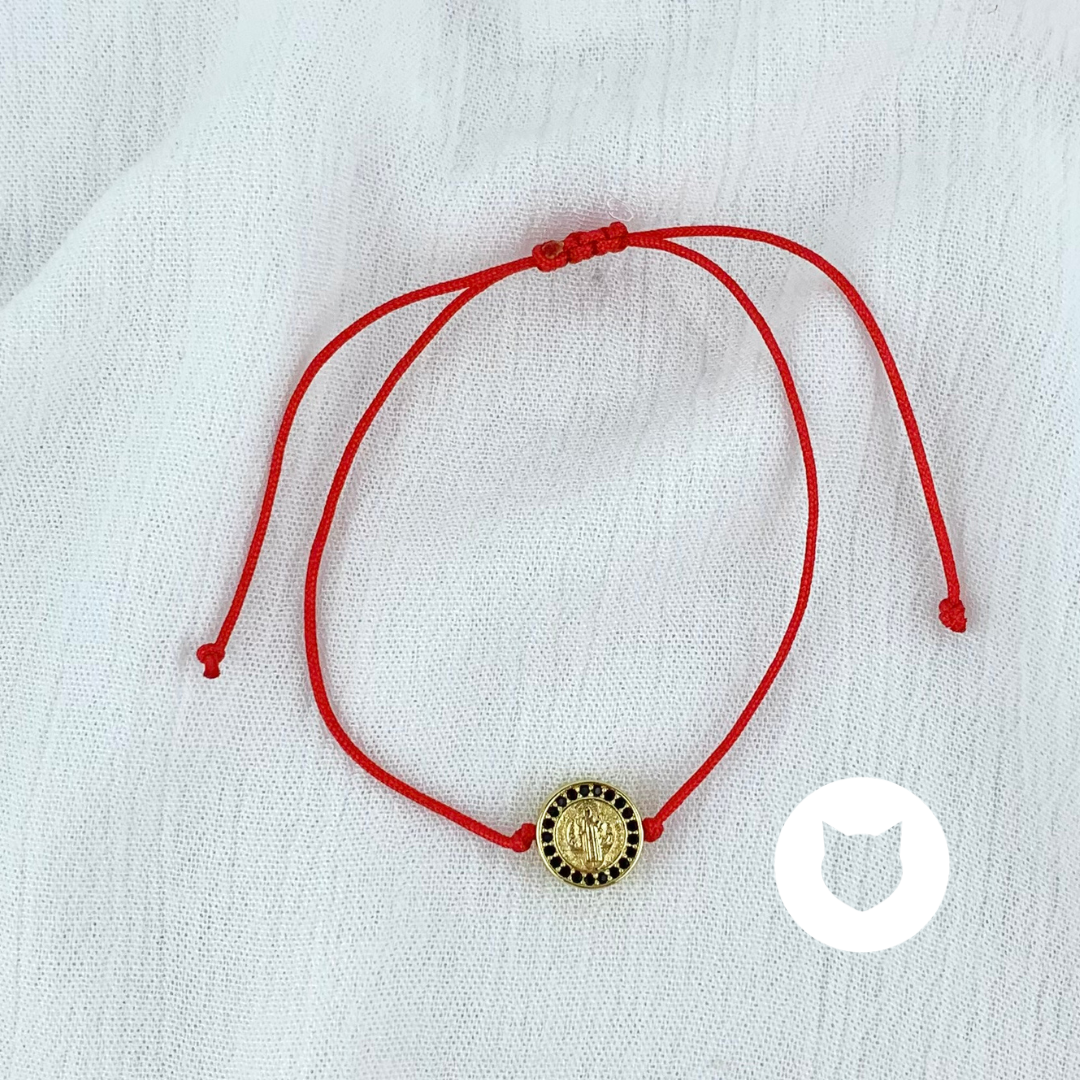 PULSERA DE HILO ROJO CON MEDALLA SAN BENITO PU1711F35