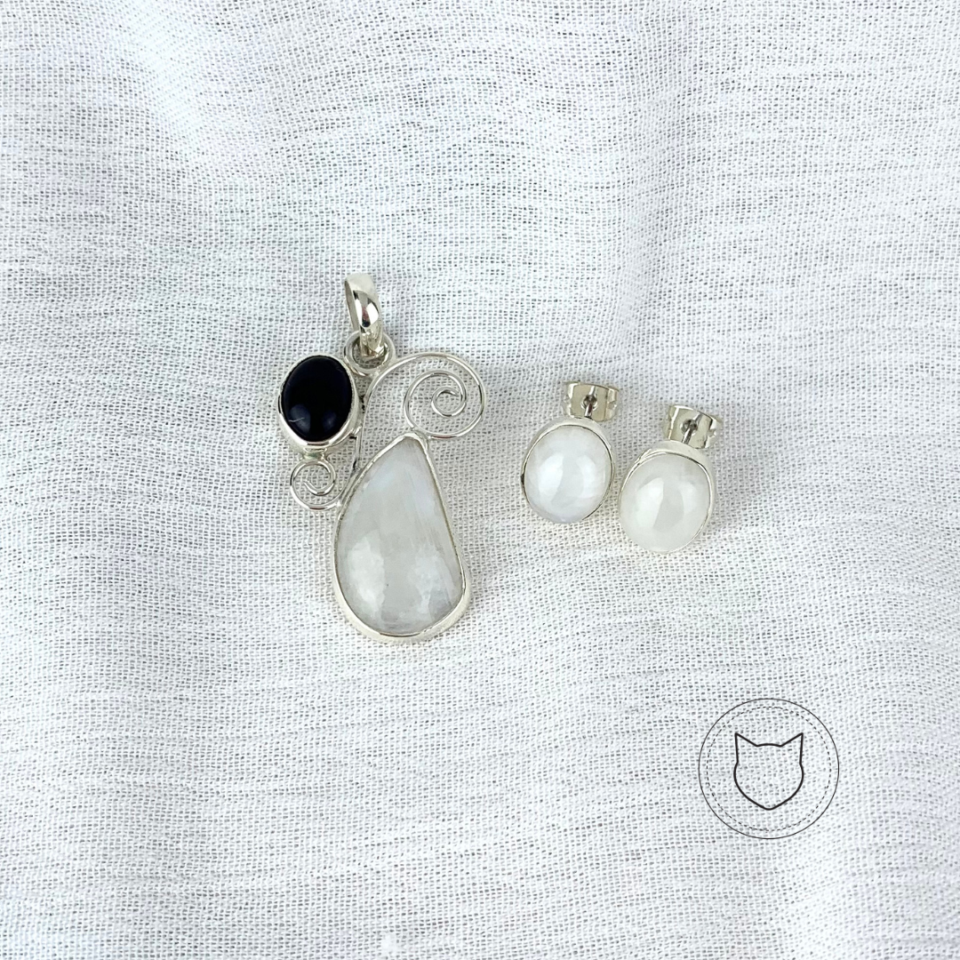 ​SET DE PLATA 925 , PIEDRA LUNA Y AMATISTA SE0789M38