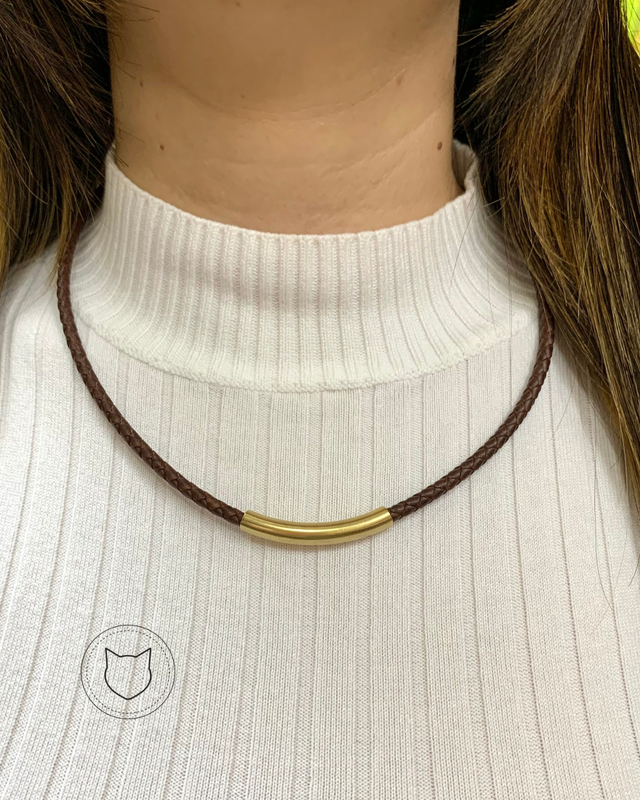 COLLAR DE BAÑO DE ORO Y CUERO CO1123G45