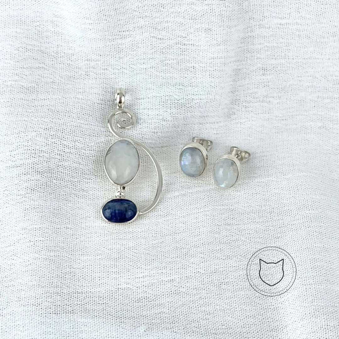 SET DE PLATA 925 (ARETES Y DIJE), PIEDRA LUNA Y KIANITA SE0743M35