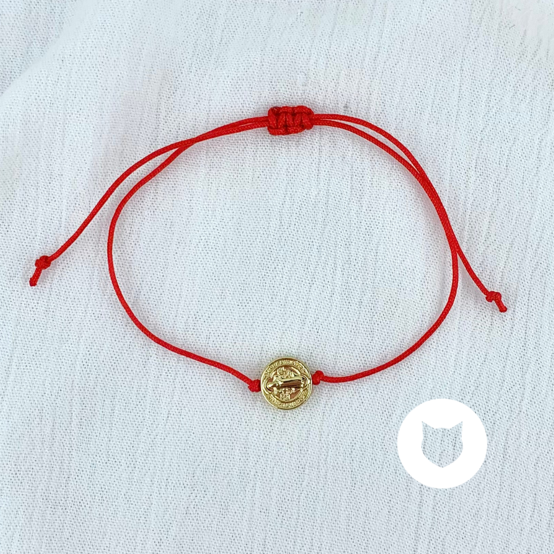 PULSERA DE HILO ROJO CON MEDALLA SAN BENITO PU1713F35