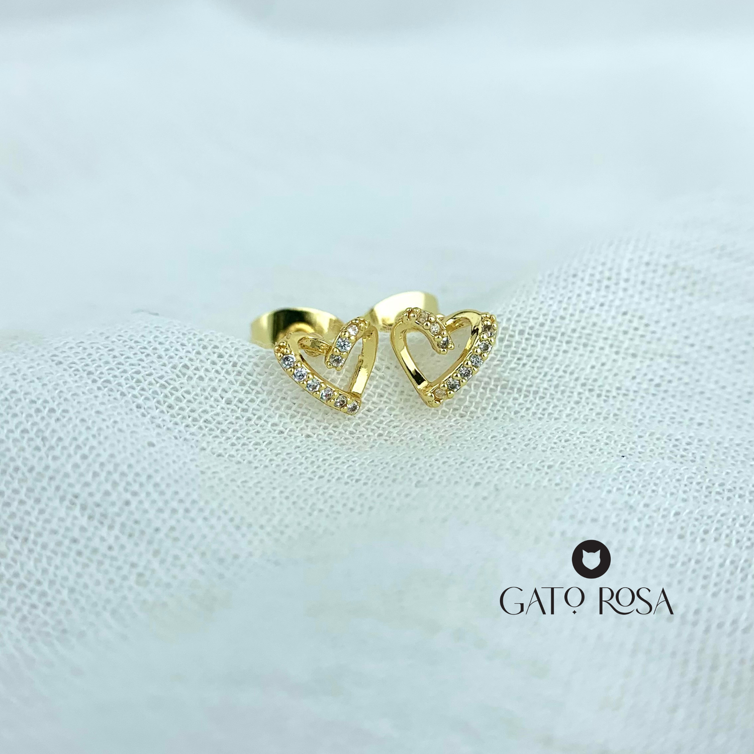 ARETES BAÑO DE ORO CORAZÓN CRISTALES AR2409G35