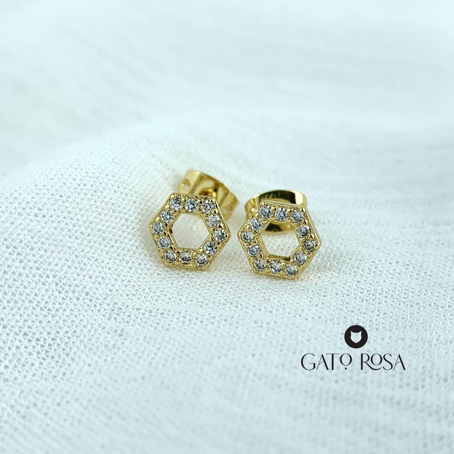 ARETES BAÑO DE ORO PENTAGO CRISTALES AR2475G31