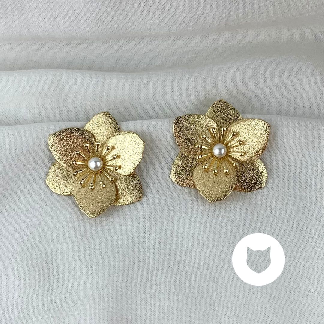 ARETES DE ACERO INOXIDABLE FLOR Y PERLA SINTÉTICA AR2799G15