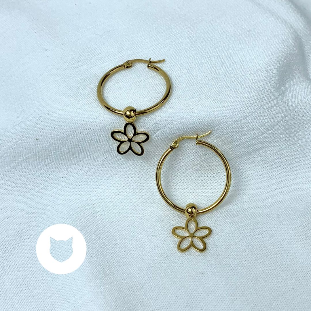ARGOLLAS DE ACERO INOXIDABLE CON FLOR AG1707G79