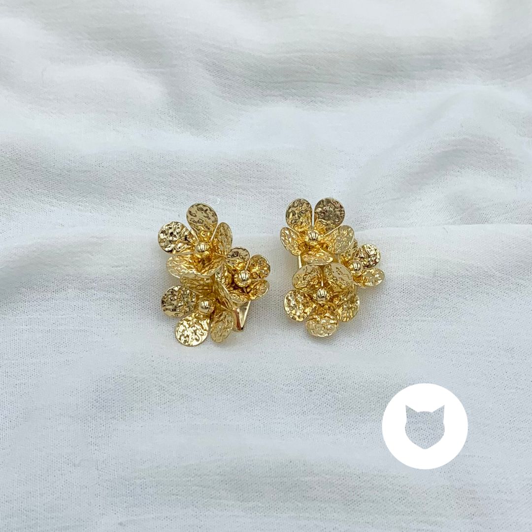ARETES DE ACERO INOXIDABLE FLORES AR2891G169