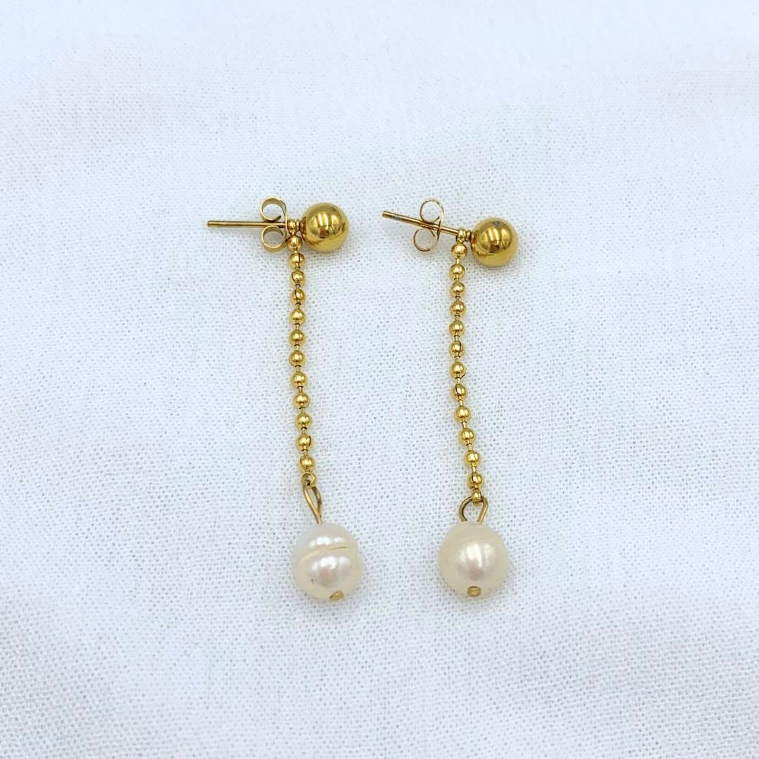 ARETES ACERO CON PERLA COLGANTE AR2603G45 ARETES ACERO CON PERLA COLGANTE AR2603G45
