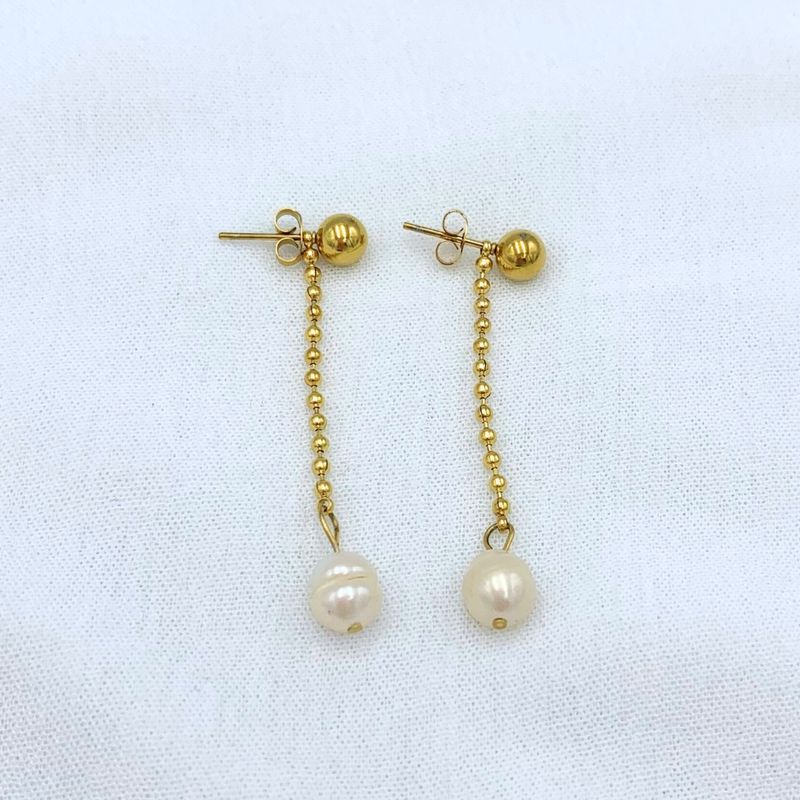 ARETES ACERO CON PERLA COLGANTE AR2603G45 ARETES ACERO CON PERLA COLGANTE AR2603G45