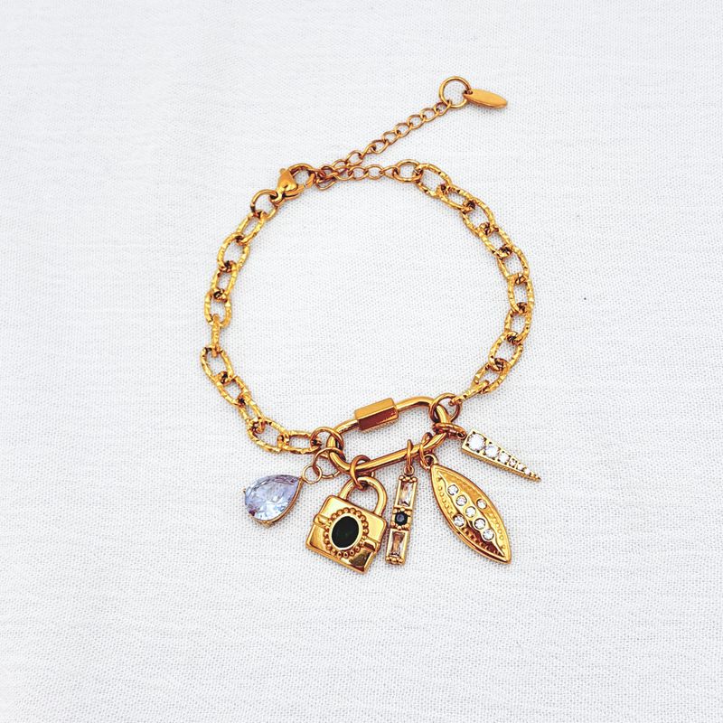 PULSERA ACERO CON CHARMS VERDE Y CRISTALES PU2017G33 PULSERA ACERO CON CHARMS VERDE Y CRISTALES PU2017G33