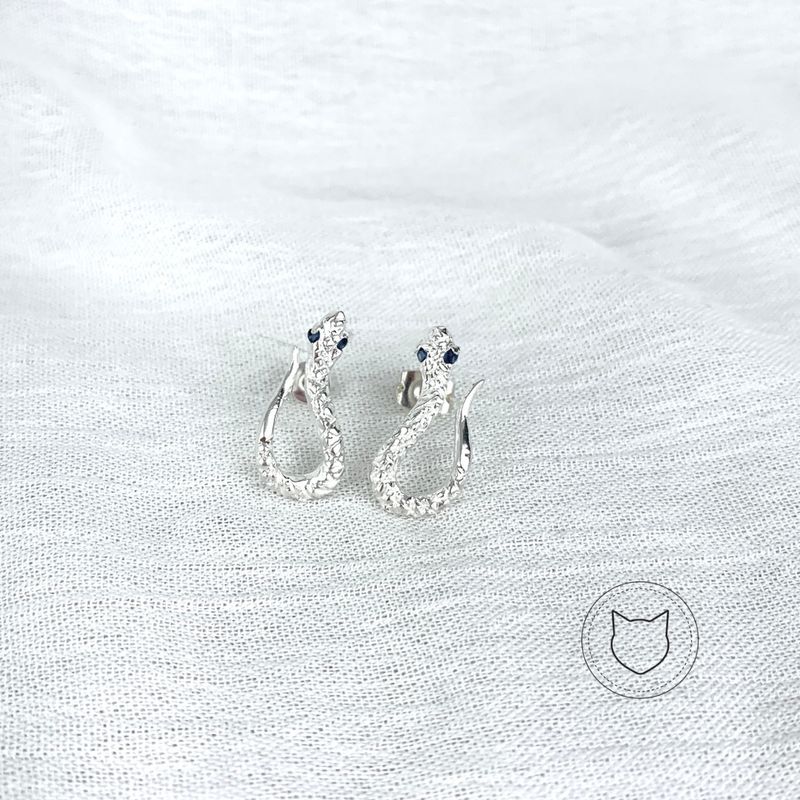 ARETES DE PLATA 925 Y CRISTAL AZUL AR0920M31 ARETES DE PLATA 925 Y CRISTAL AZUL AR0920M31