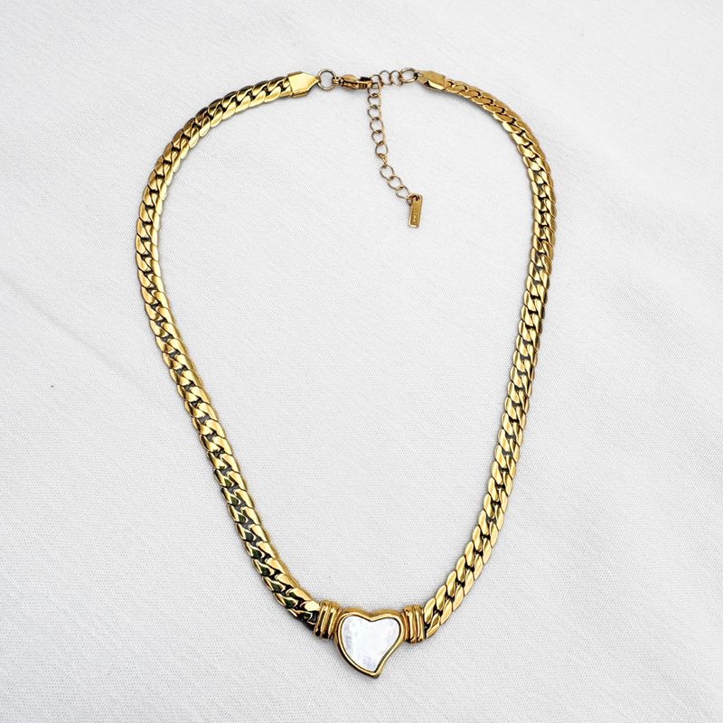 COLLAR DE CADENA TEJIDO ESPIGA TRENZADO CORAZÓN MADRE PERLA  EN ACERO CO1891G31