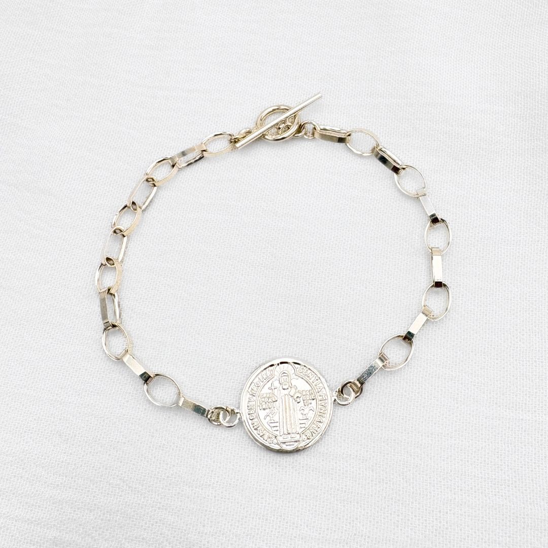PULSERA DE ESLABONES CON MEDALLA DE SAN BENITO Y CIERRE TIMÓN EN PLATA 925 PU2044F40 PULSERA DE ESLABONES CON MEDALLA DE SAN BENITO Y CIERRE TIMÓN EN PLATA 925 PU2044F40