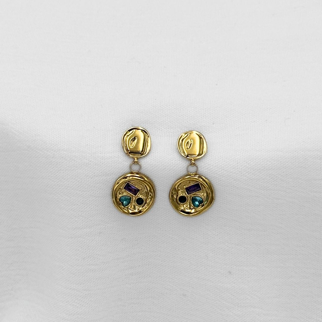 ARETES DE DOBLE MONEDA ARTÍSTICA CON CRISTALES MULTICOLOR EN ACERO AR3186G34 ARETES DE DOBLE MONEDA ARTÍSTICA CON CRISTALES MULTICOLOR EN ACERO AR3186G34