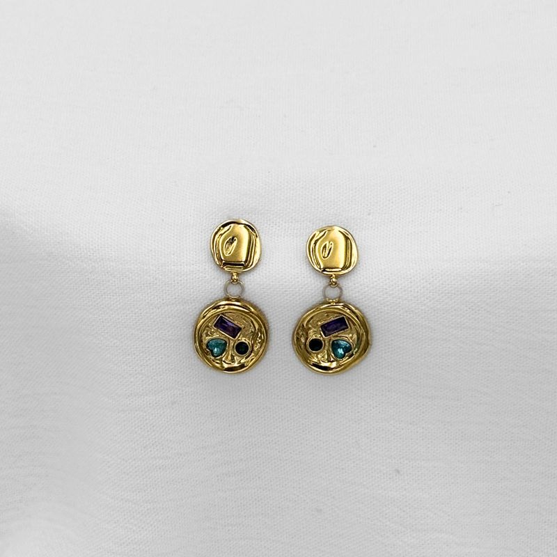 ARETES DE DOBLE MONEDA ARTÍSTICA CON CRISTALES MULTICOLOR EN ACERO AR3186G34 ARETES DE DOBLE MONEDA ARTÍSTICA CON CRISTALES MULTICOLOR EN ACERO AR3186G34