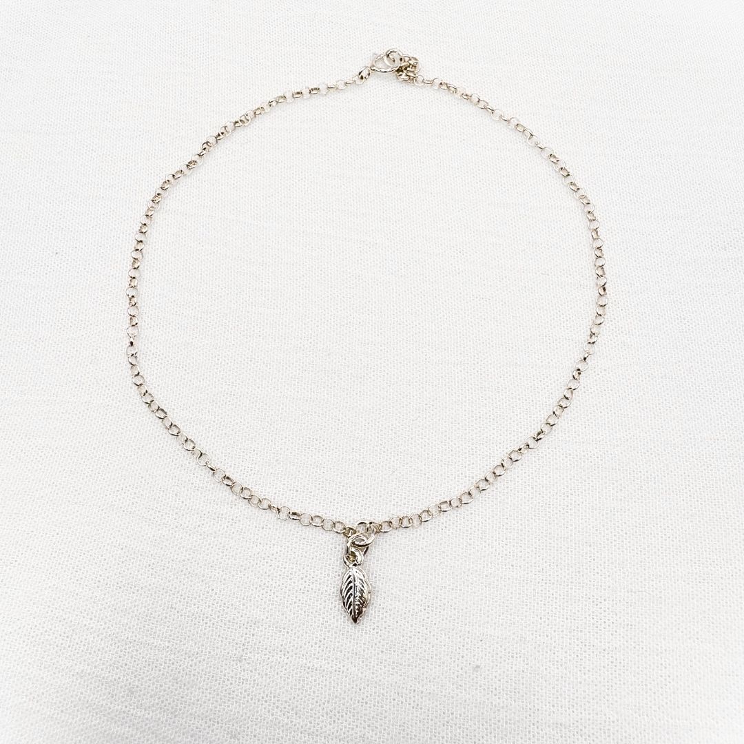 TOBILLERA DE CADENA ROLO CON DIJE DE HOJA EN PLATA 925 TO0125L30