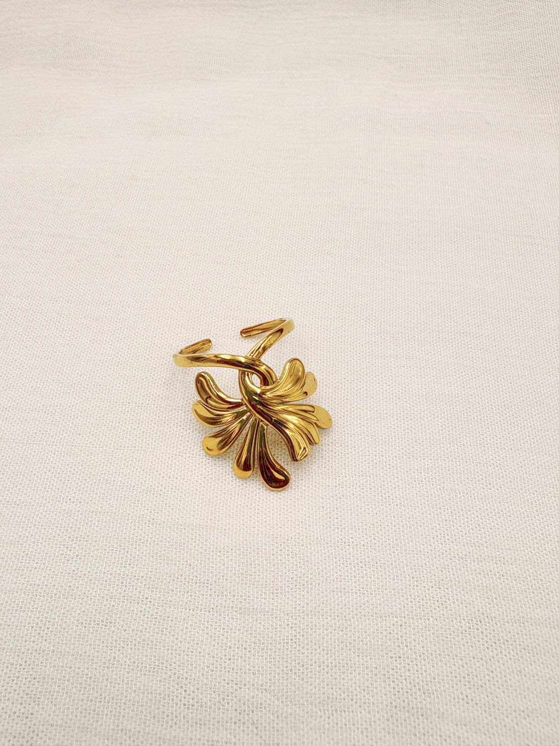 ANILLO EN FORMA DE HOJA ACERO AJUSTABLE AN3909G77