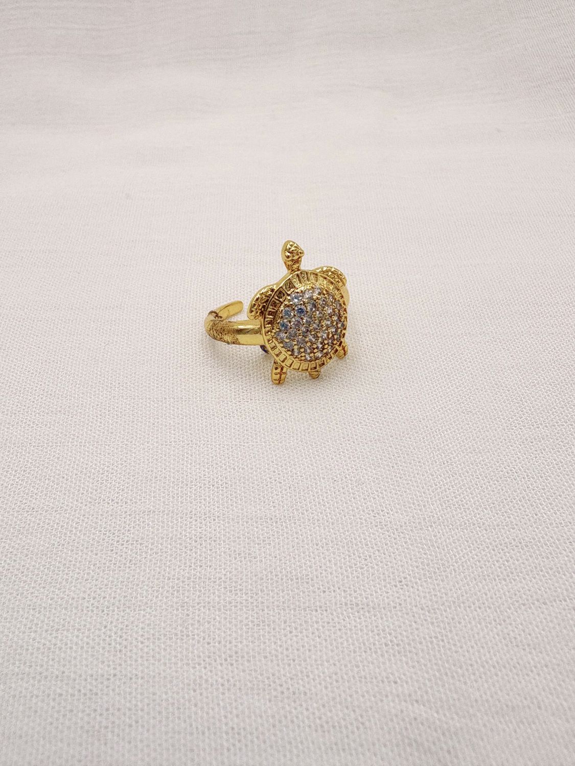 ANILLO AJUSTABLE DE TORTUGA MARINA CON PAVÉ DE CRISTALES AN3928G35 ANILLO AJUSTABLE DE TORTUGA MARINA CON PAVÉ DE CRISTALES AN3928G35