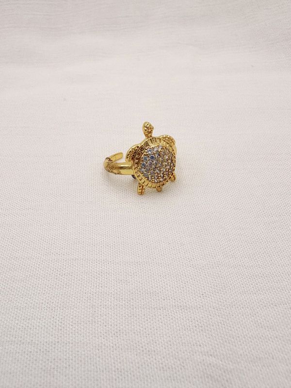 ANILLO AJUSTABLE DE TORTUGA MARINA CON PAVÉ DE CRISTALES AN3928G35