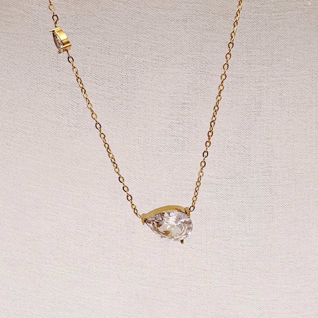 COLLAR DE GOTA MINIMALISTA CO1900G49