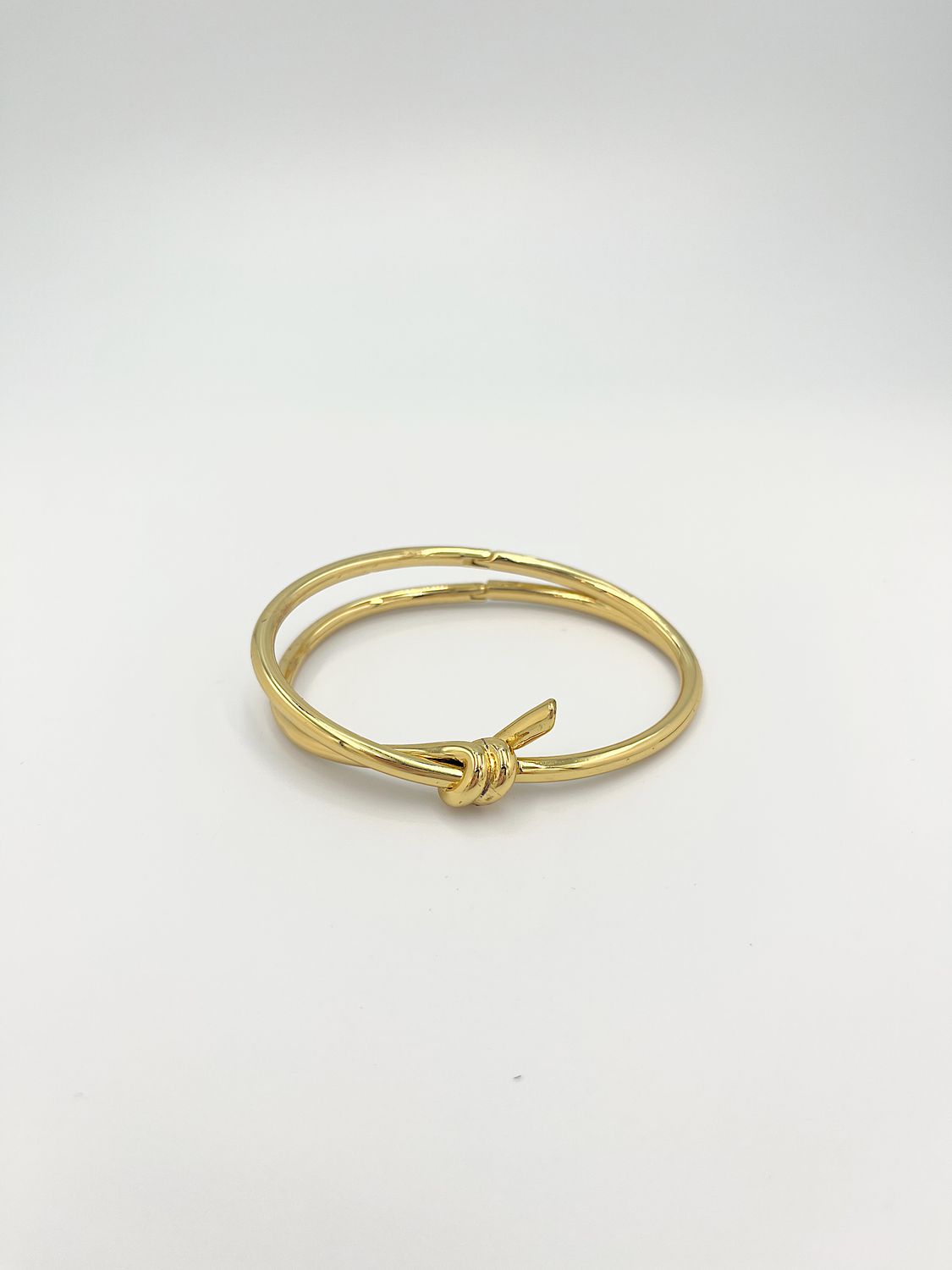 BRAZALETE DE ACERO CON NUDO DE PROMESA DISEÑO DE DOBLE BANDA PU2085G51