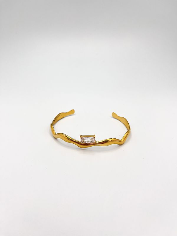 BRAZALETE DE ACERO EN FORMA DE ONDAS CON CIRCONIA RECTANGULAR PU2084G49