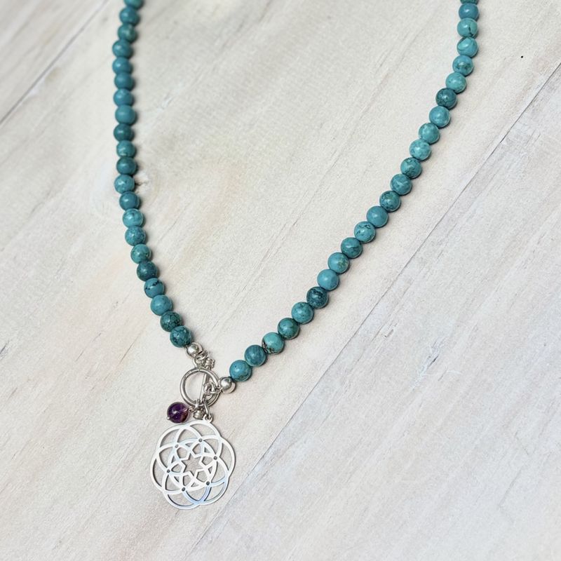 Collar de turquesas naturales y mandala en plata 925 CO1912F38