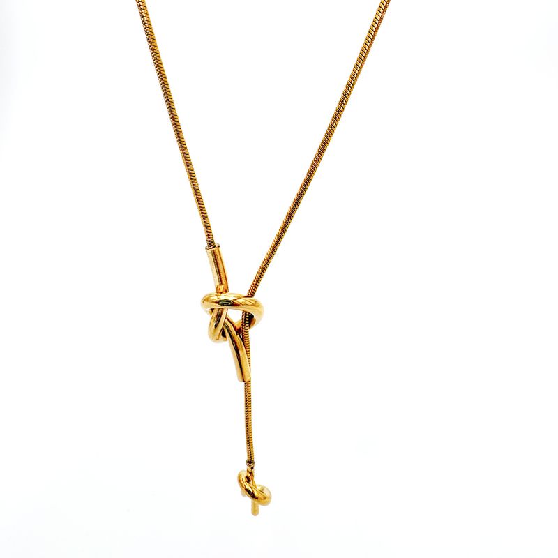 COLLAR CORREDIZO DE CADENA DE SERPIENTE CON DIJE DE NUDO EN ACERO CO1923G106 COLLAR CORREDIZO DE CADENA DE SERPIENTE CON DIJE DE NUDO EN ACERO CO1923G106