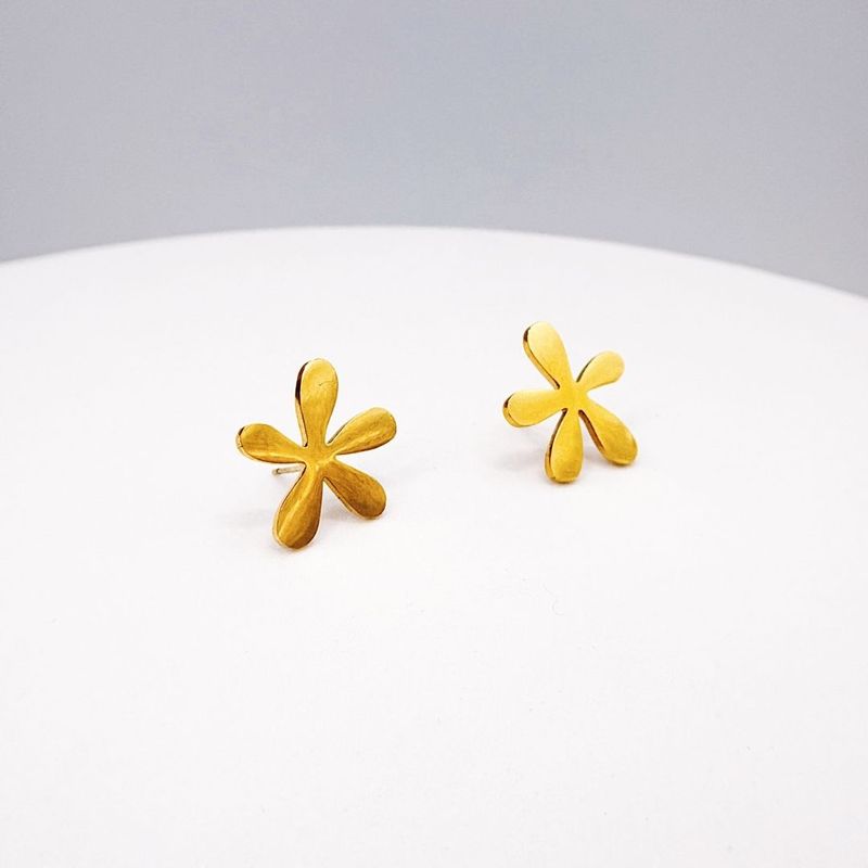 ARETES DE FLOR DE 5 PETALOS EN ACERO AR3236G30 ARETES DE FLOR DE 5 PETALOS EN ACERO AR3236G30