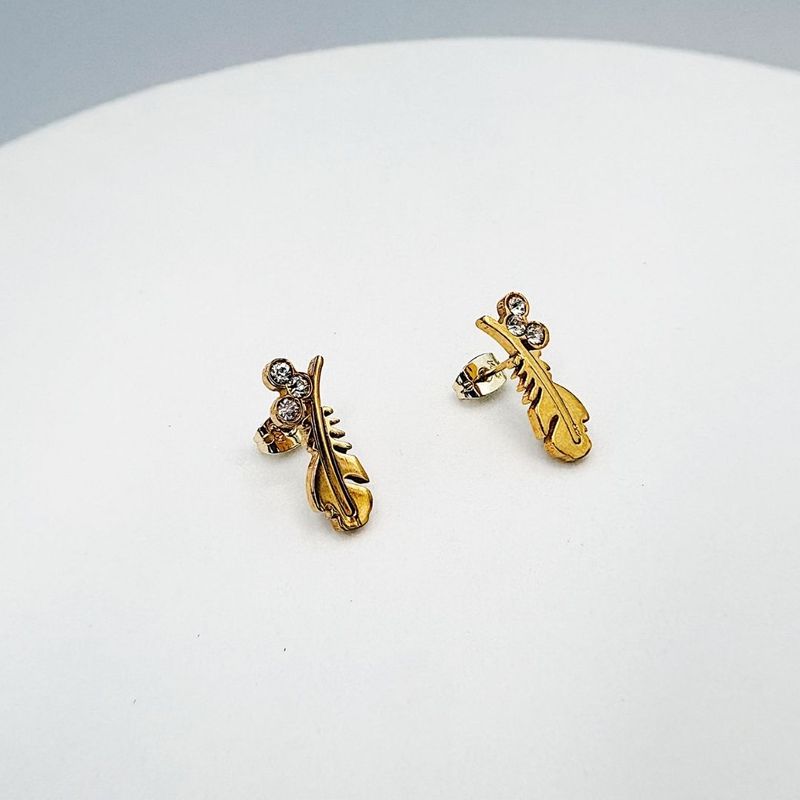 ARETES DE PLUMAS CON CIRCONES EN ACERO AR3237G30 ARETES DE PLUMAS CON CIRCONES EN ACERO AR3237G30