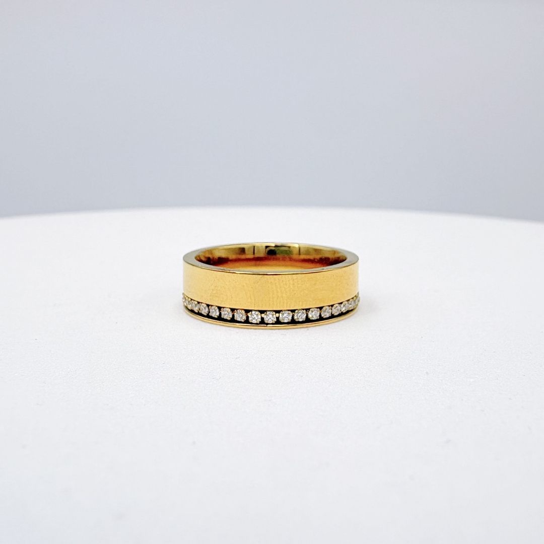 ANILLO DE BANDA ANCHA CON FILA DE CIRCONIAS TALLA 7 AN3948G48 ANILLO DE BANDA ANCHA CON FILA DE CIRCONIAS TALLA 7 AN3948G48