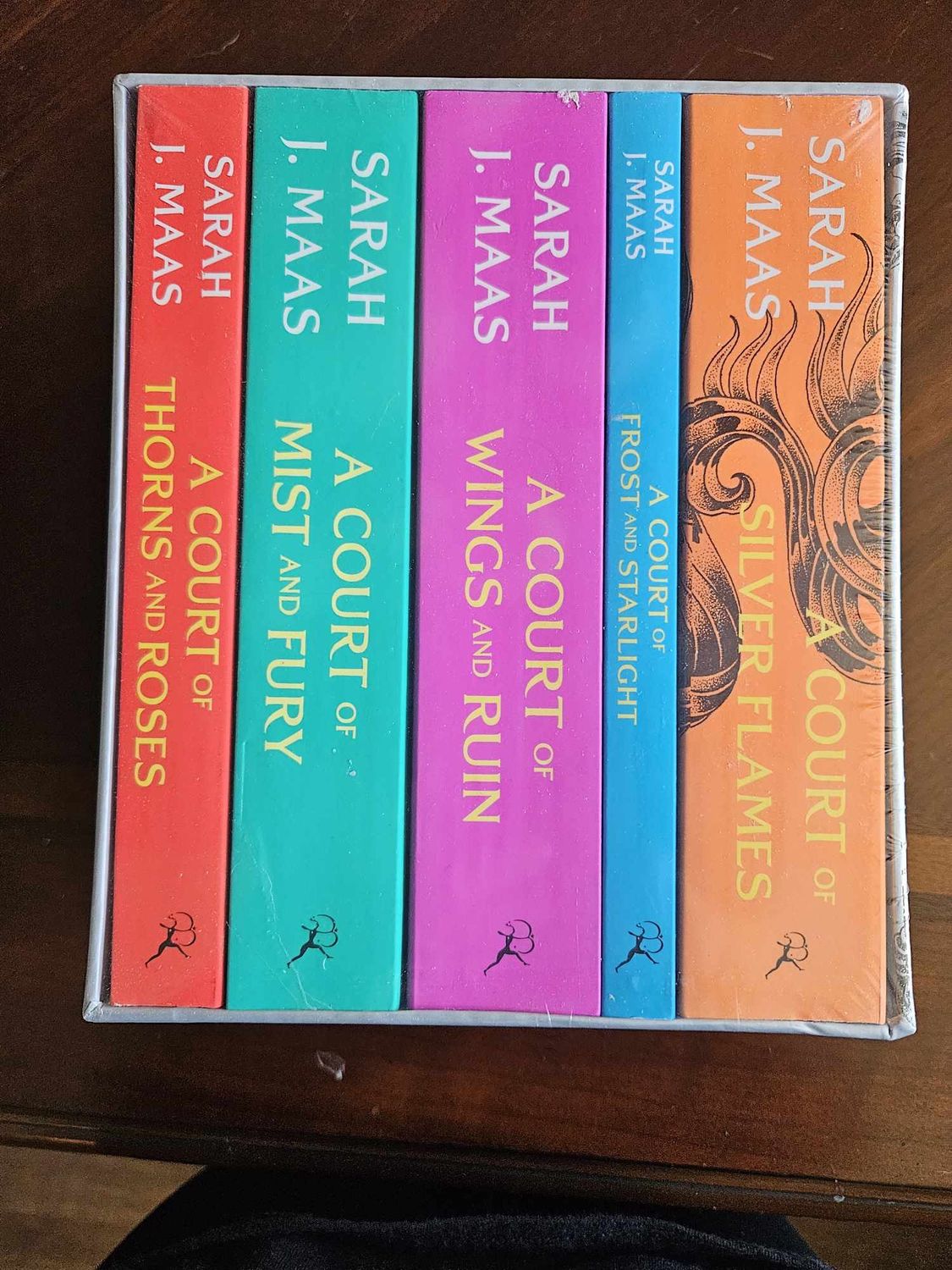 A Court of Thorns and Roses Paperback Box Set (5 books)