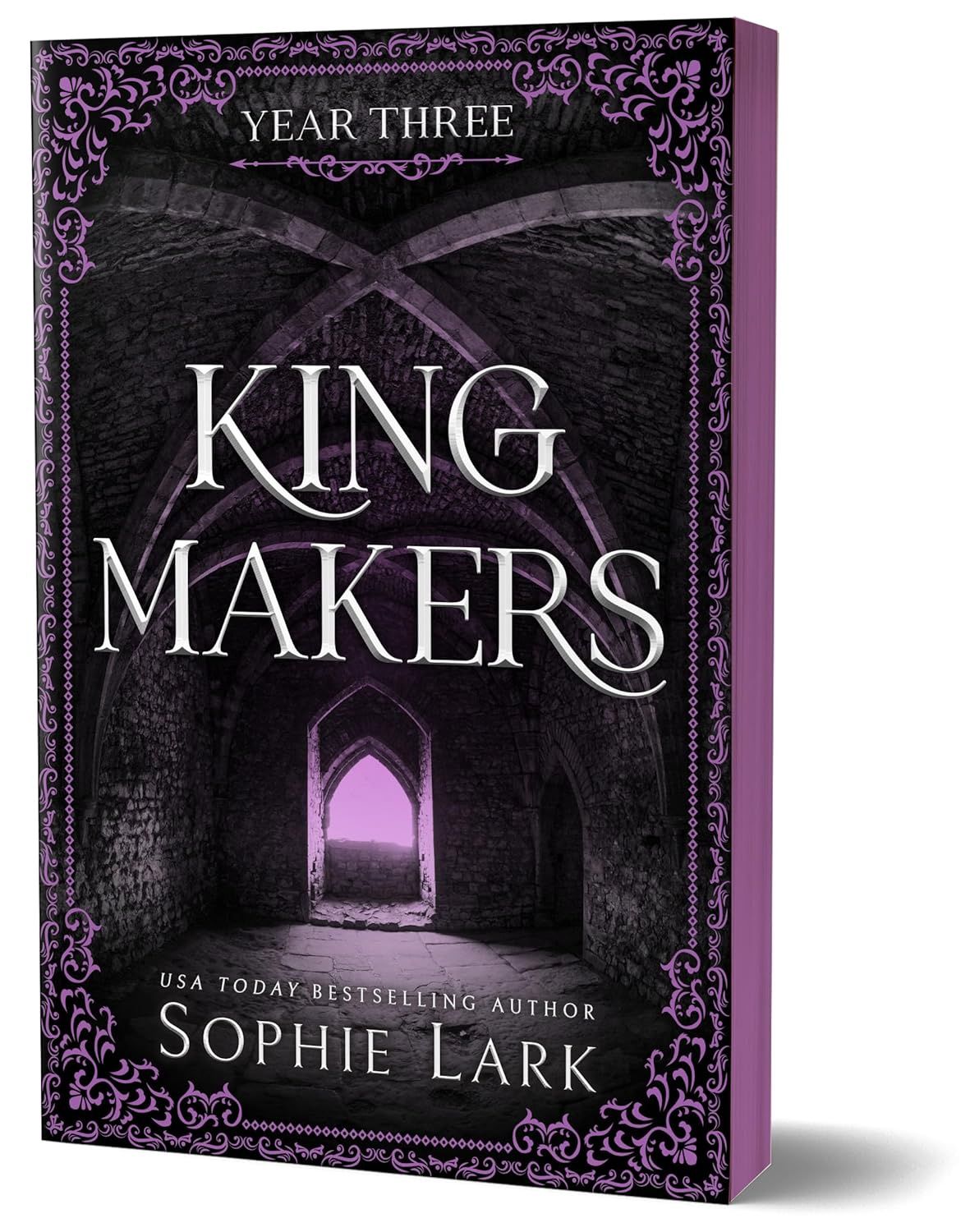 Kingmakers: Year Three (Deluxe Edition) (Kingmakers, 3)