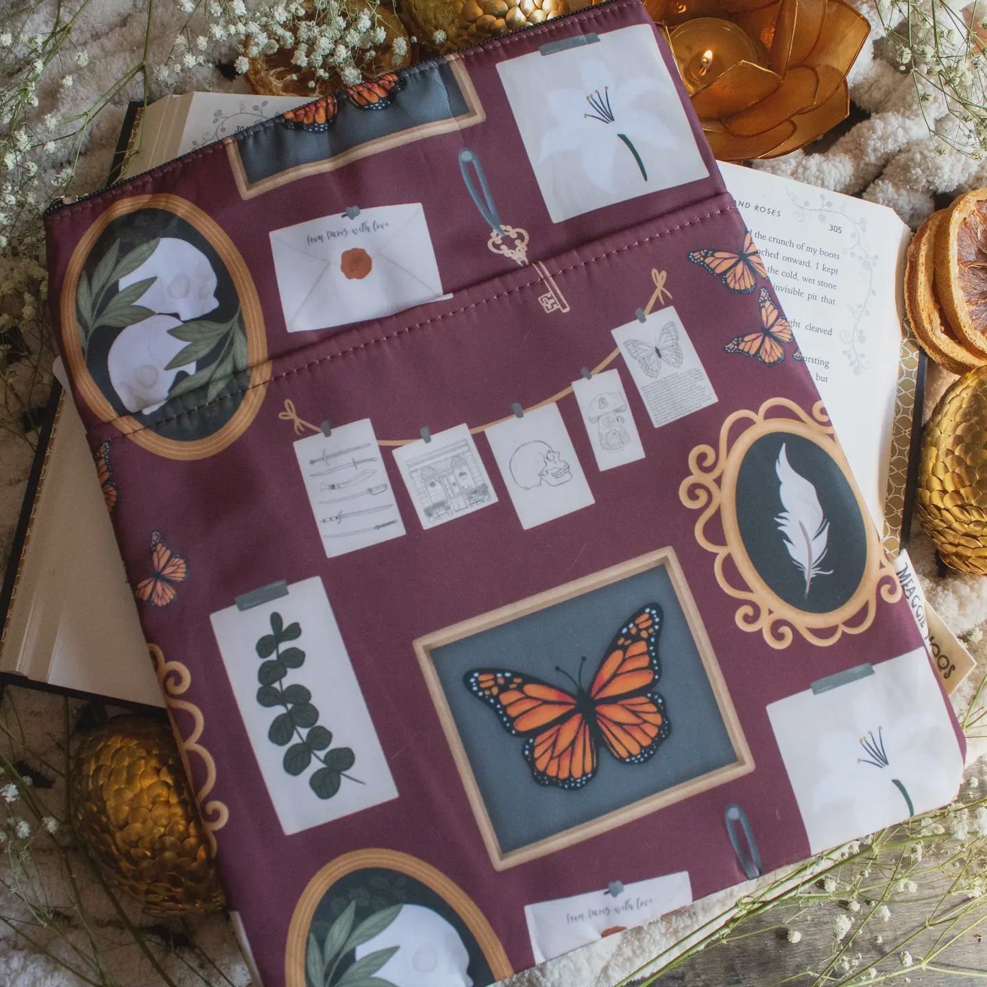 Book / Tablet Sleeve | Dark Academia