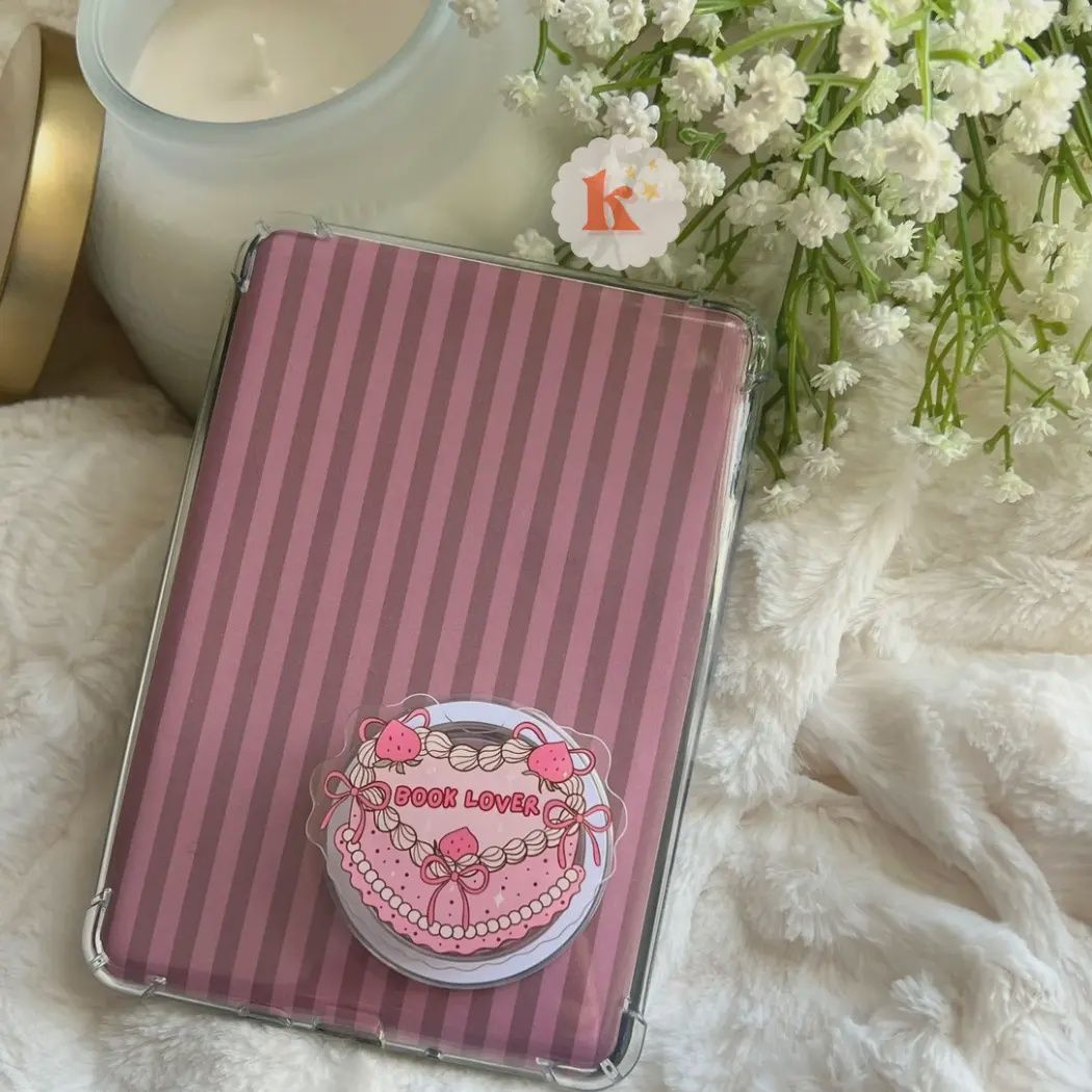 Book lover kindle grip | coquette kindle accessories | books Book Lover MKG