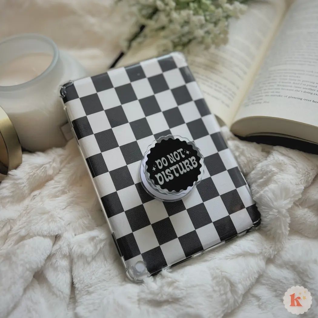 Kindle Grip, Kobo grip, bookish merch, kindle case stands Black DND MKG