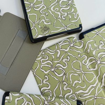 Green Bows Kindle Case - E-Reader Case Kindle Paperwhite 12 / Kindle Colorsoft