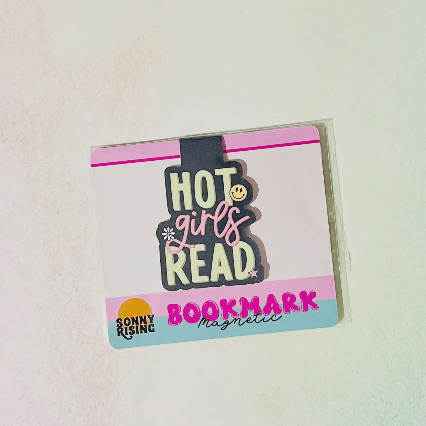 Magnetic Bookmark, Hot Girls Read, Green