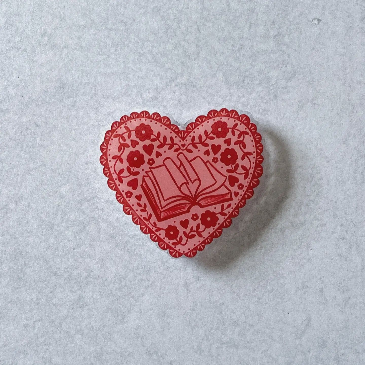 Bookish Heart Kindle Grip