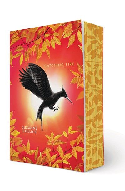 Catching Fire: Deluxe Edition (The Hunger Games #2)