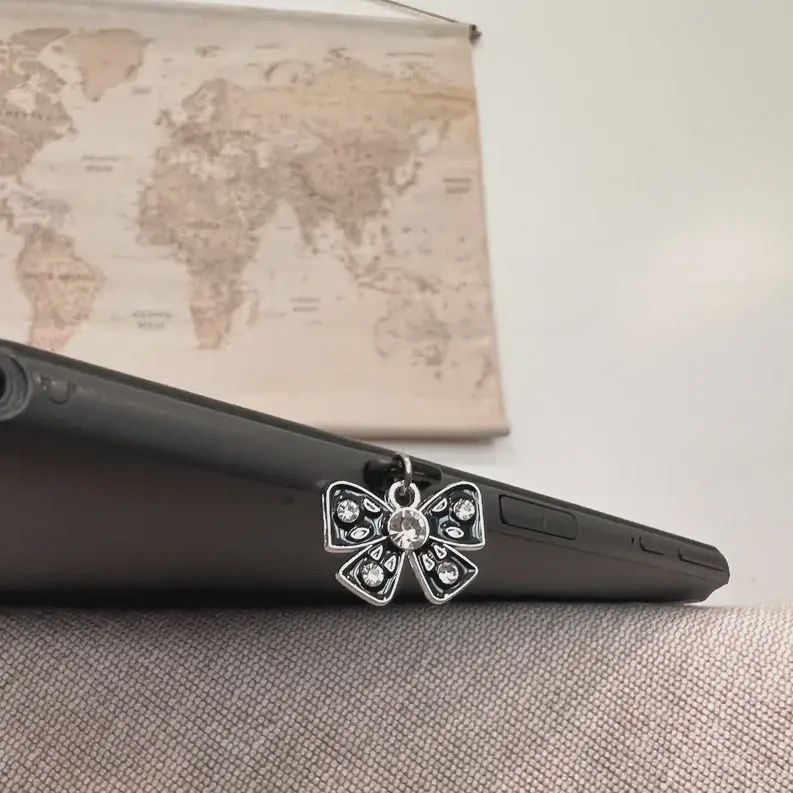 Black Bow Kindle Charm