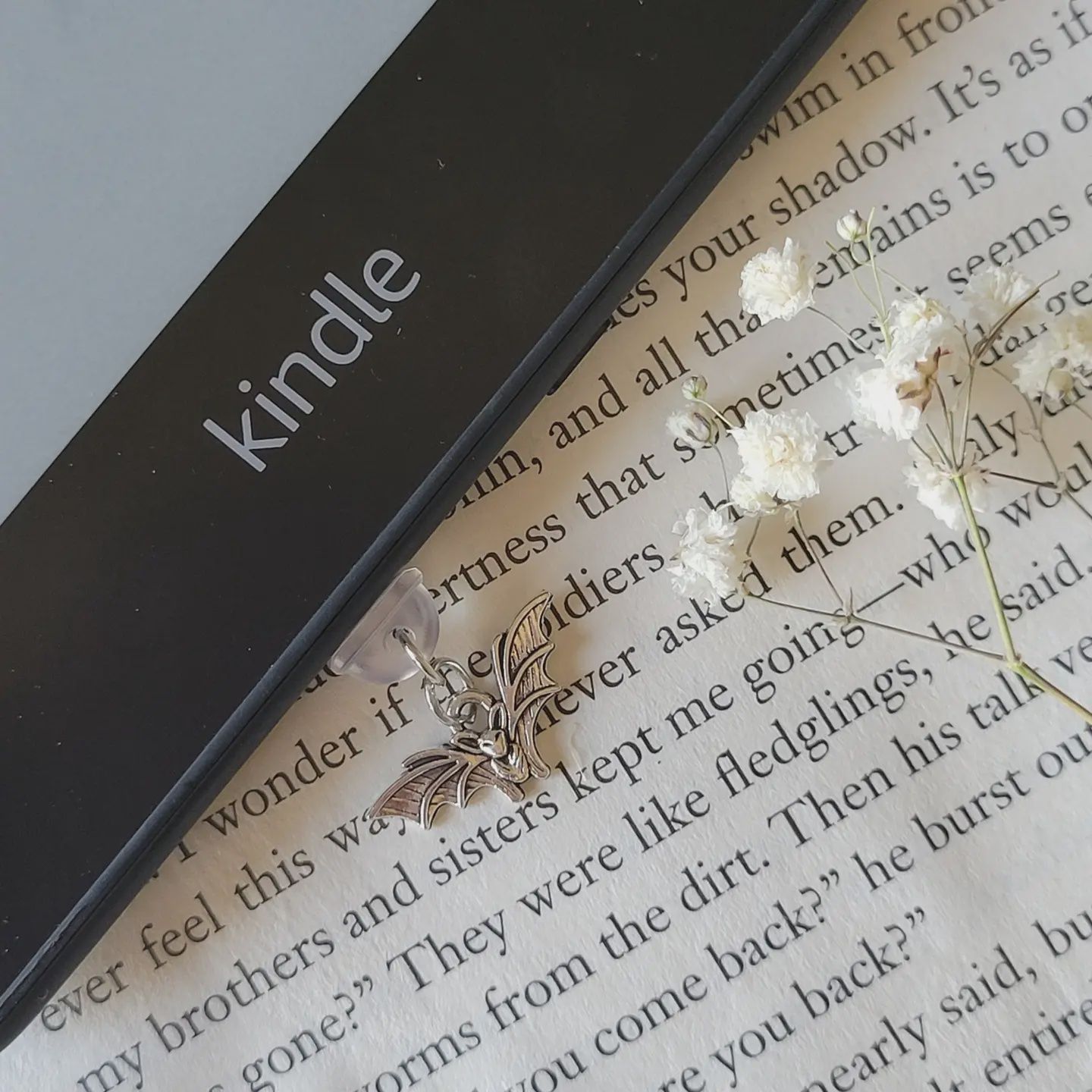 Bat Romantasy Book Kindle USB Type C Charms